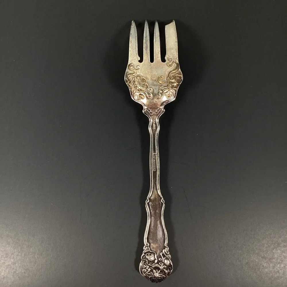 Wm Rogers beautiful antique